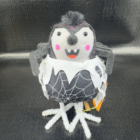 Target Hyde & EEK Featherly Friends Fabric Bird 2024 With Tags Figure Skitter - Picture 6 of 13